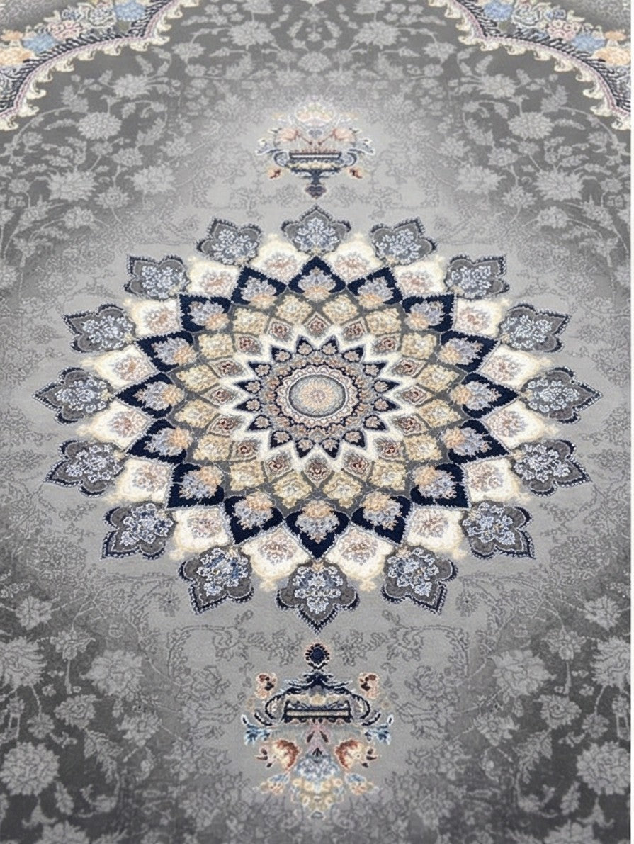 Villa Traditional Persian Area Rug Beige