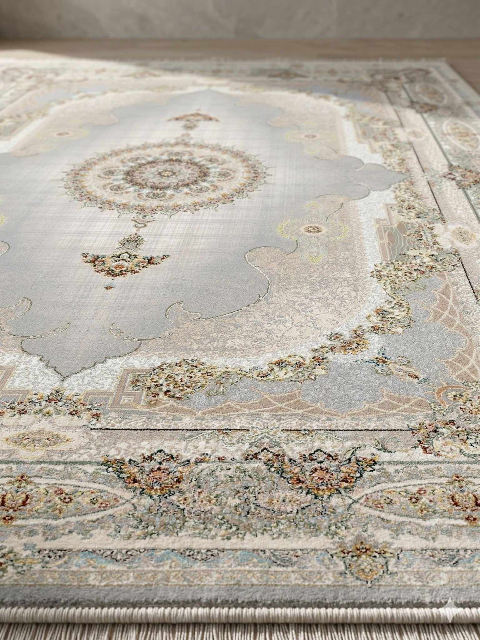 Salar Traditional Persian Area Rug Silver - Quality Rugs and Furniture