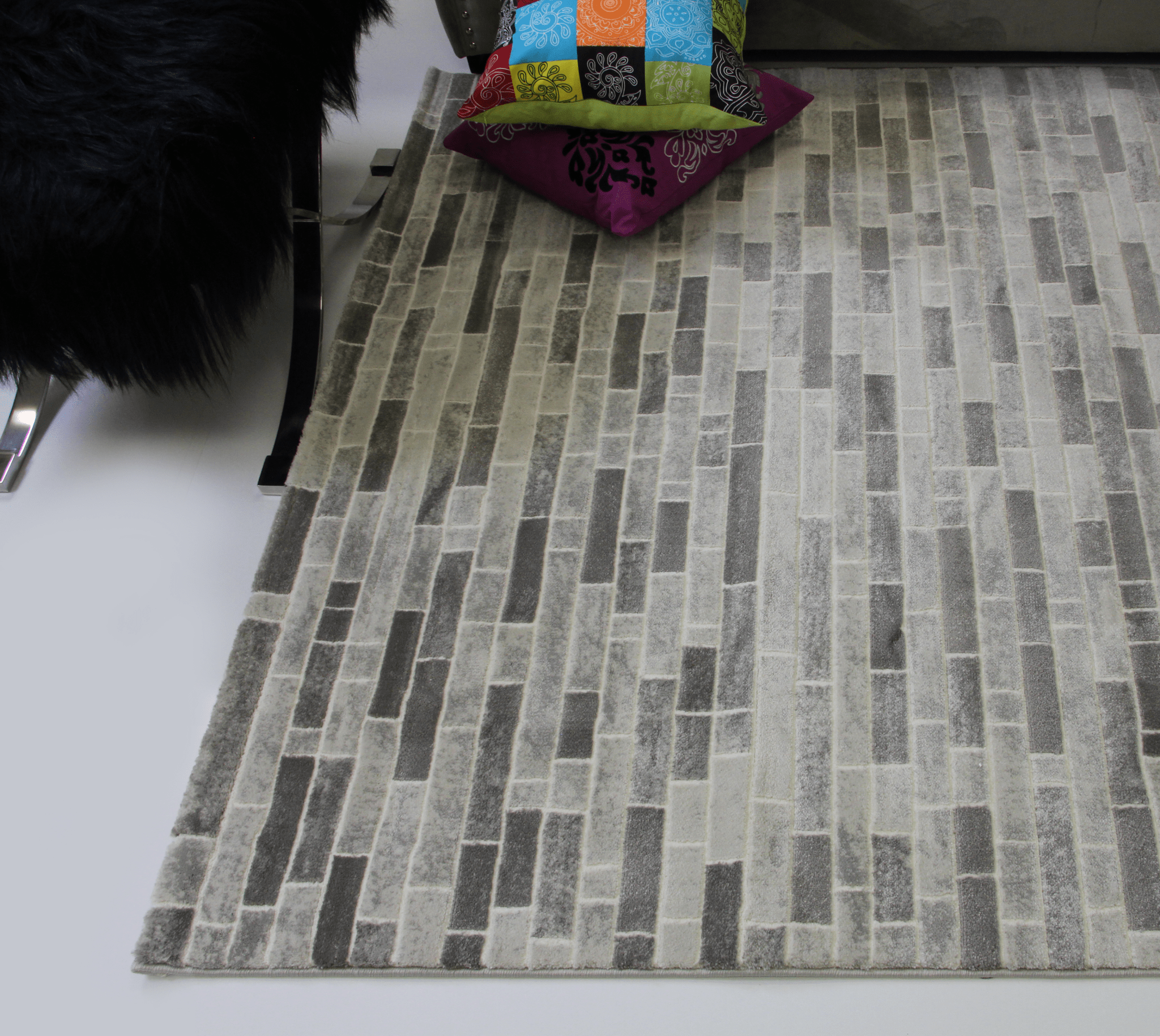 Sofia D051A Cream/L.Grey Modern Area Rug - Quality Rugs and Furniture