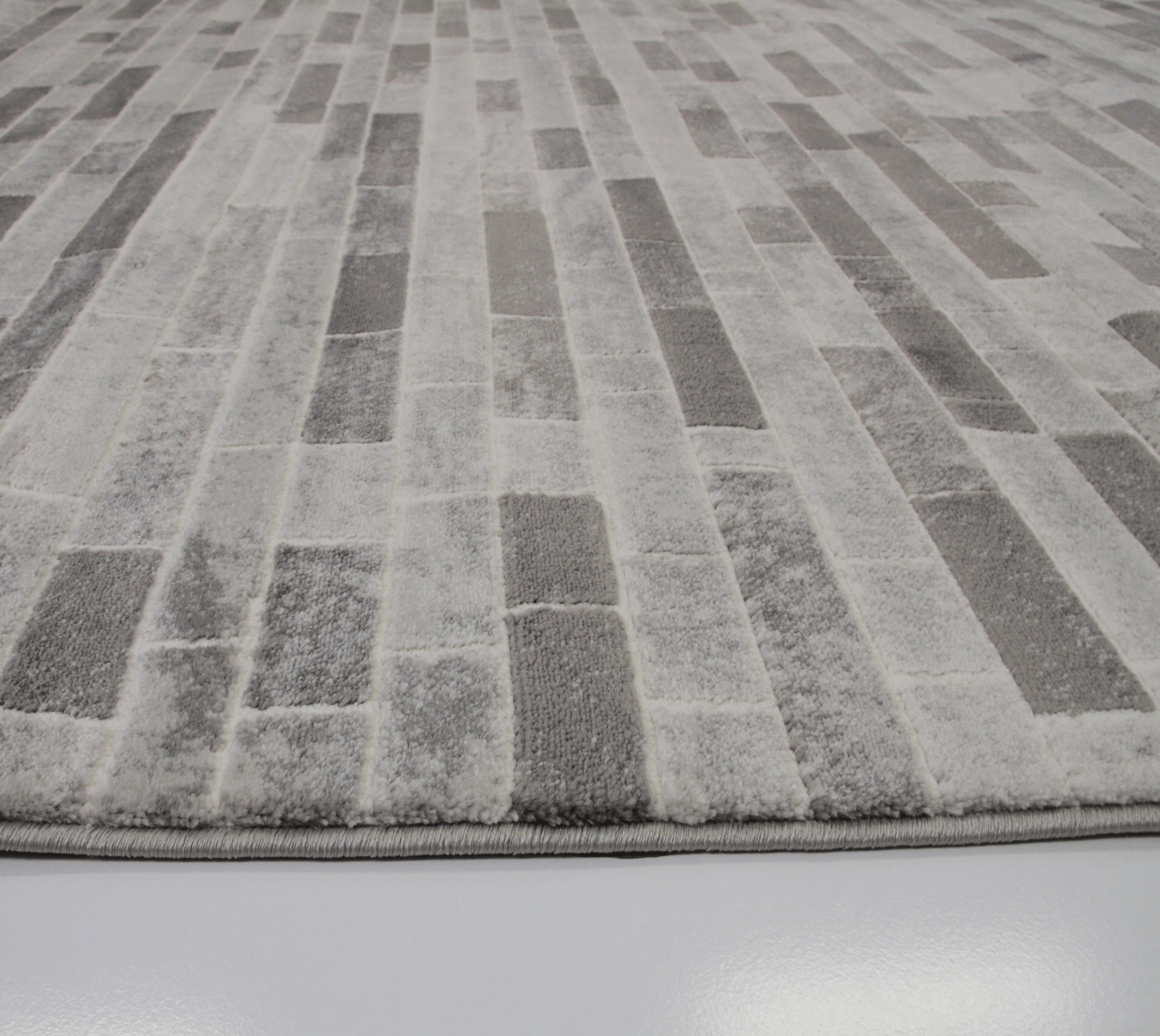 Sofia D051A Cream/L.Grey Modern Area Rug - Quality Rugs and Furniture