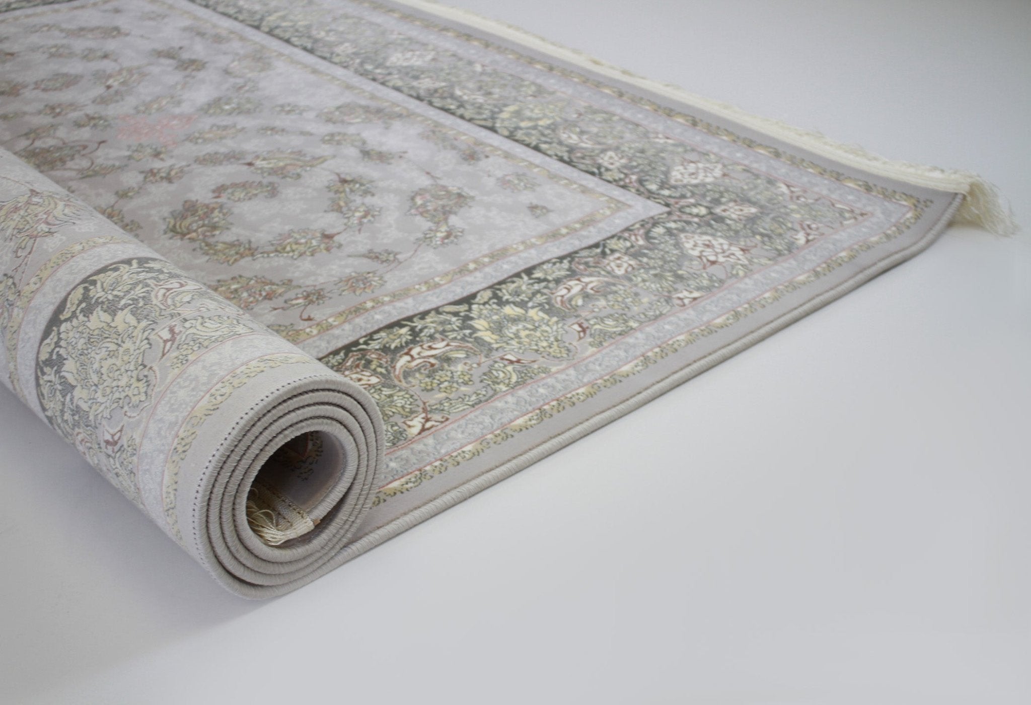 Romina 3182 Silver Traditional Rug - Quality Rugs and Furniture