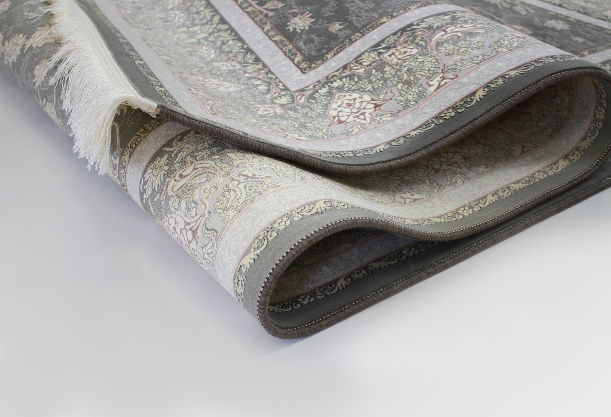 Romina 3182 Smoke Traditional Rug - Quality Rugs and Furniture
