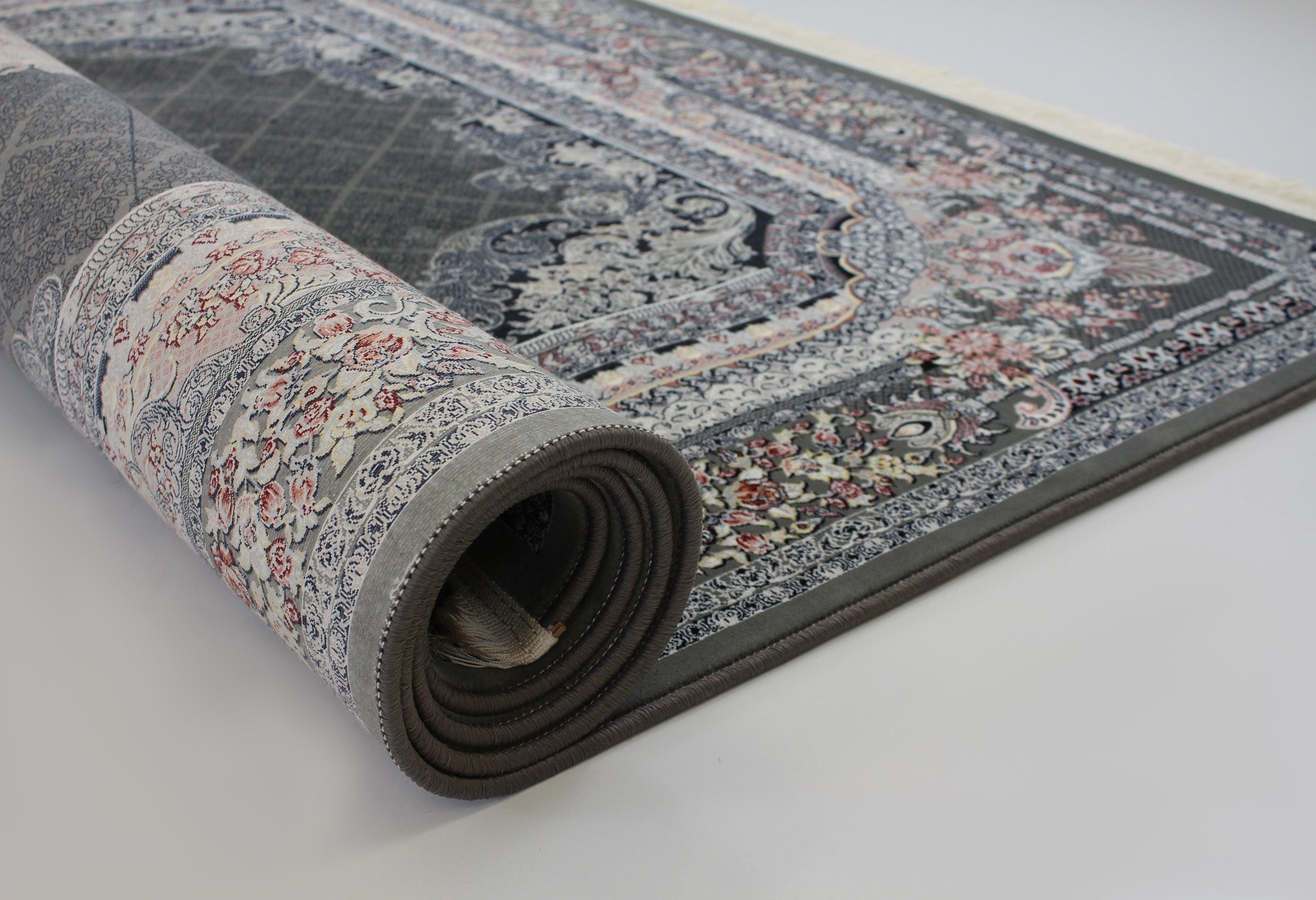 Timche 3184 Smoke Traditional Rug - Quality Rugs and Furniture