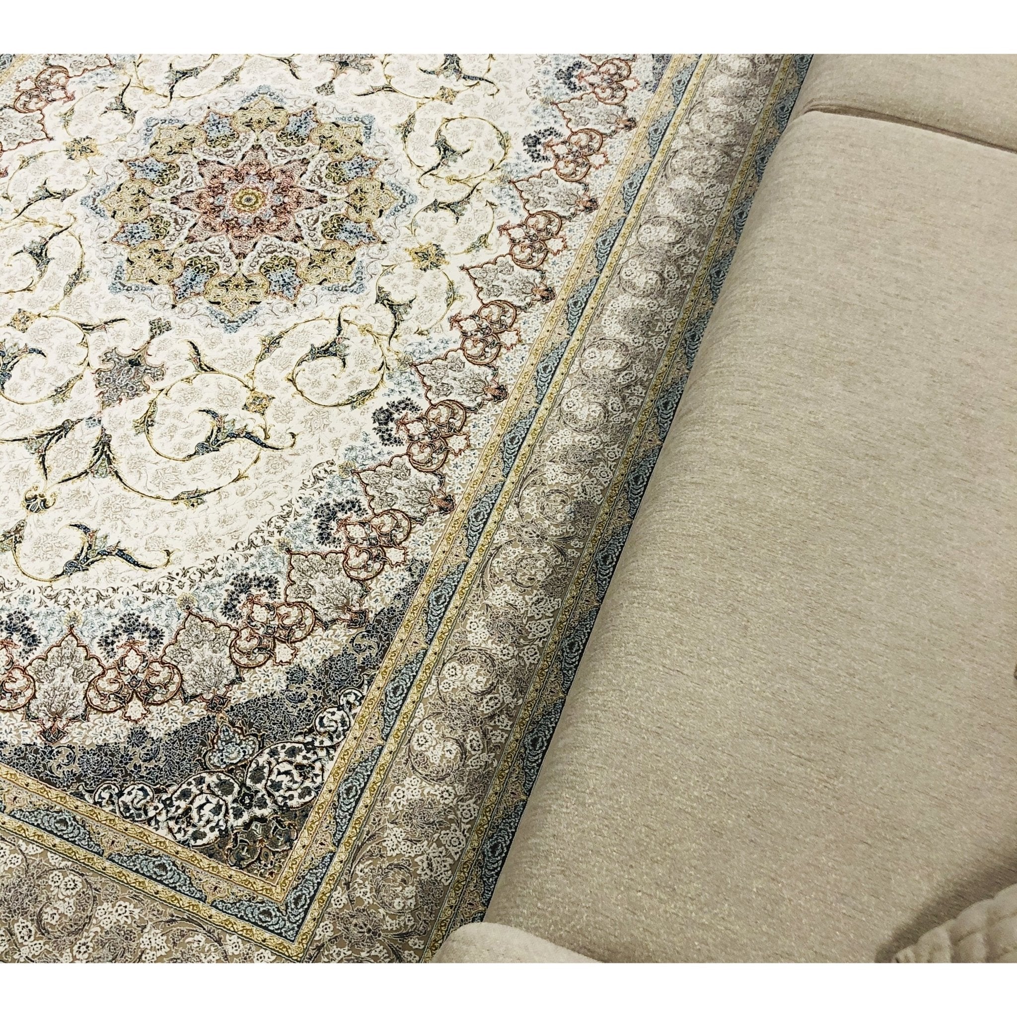 Zartosht 5252 Cream Persian Traditional Rug - Quality Rugs and Furniture