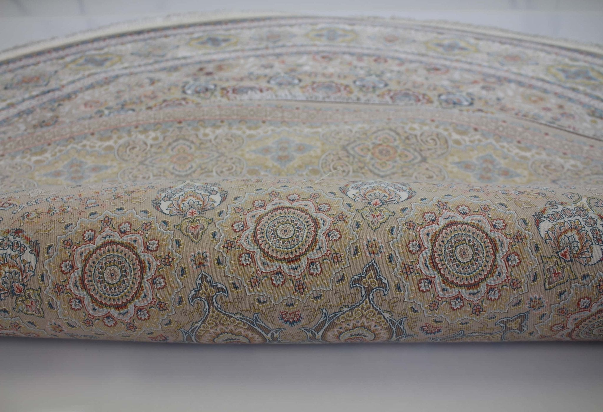 Zartosht 5300 Beige Round Persian Traditional Rug - Quality Rugs and Furniture
