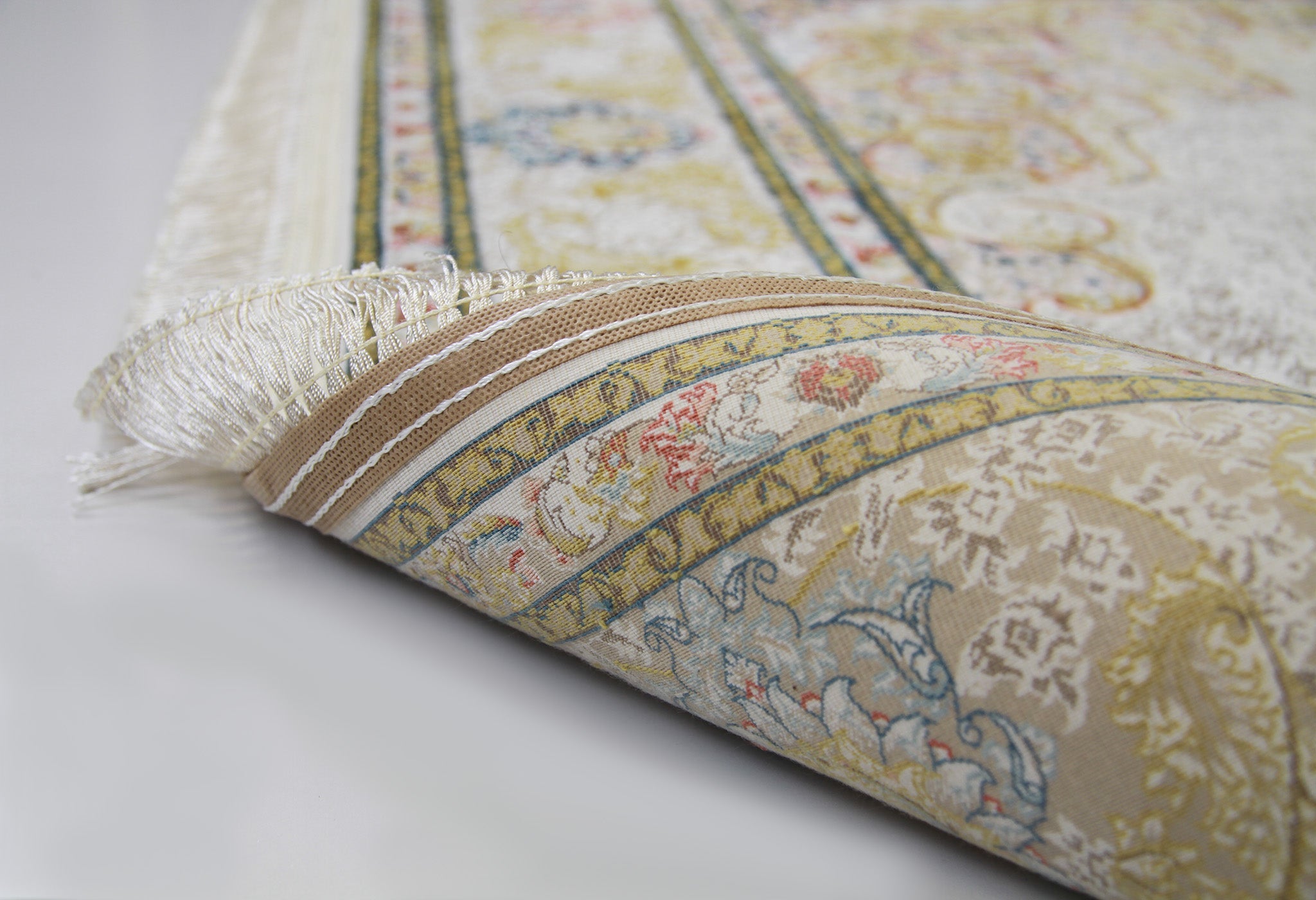 Zartosht 5577 Cream Round Persian Traditional Rug - Quality Rugs and Furniture