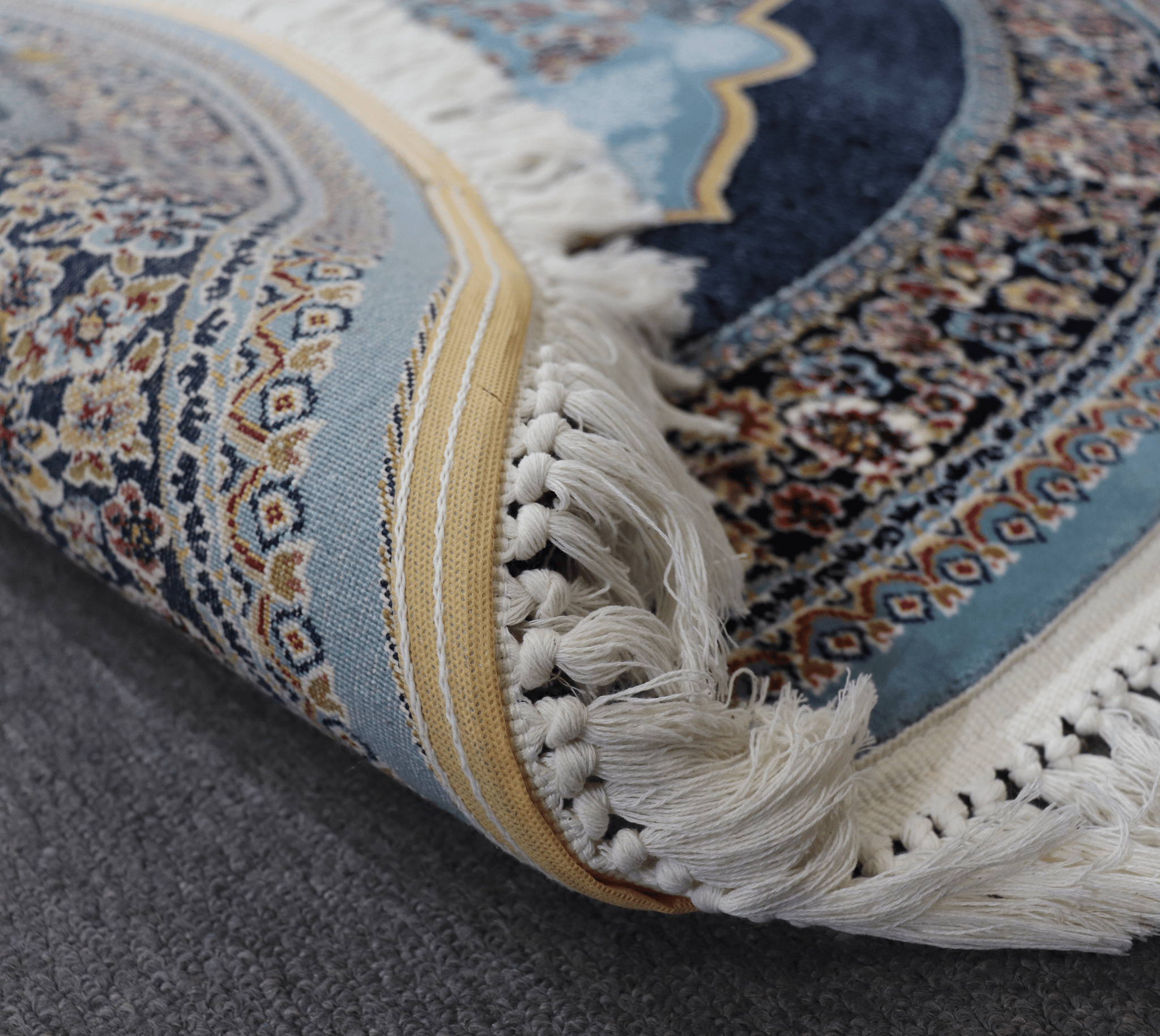 Zomorod 25036 Blue Round Traditional Rug - Quality Rugs and Furniture